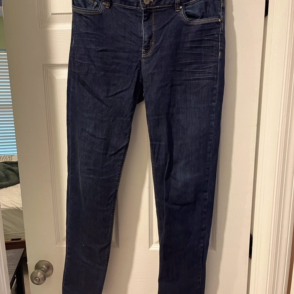 White House Black market size 10R Slim jeans.